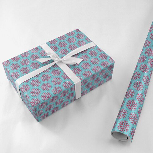 Wrapping paper and gift 