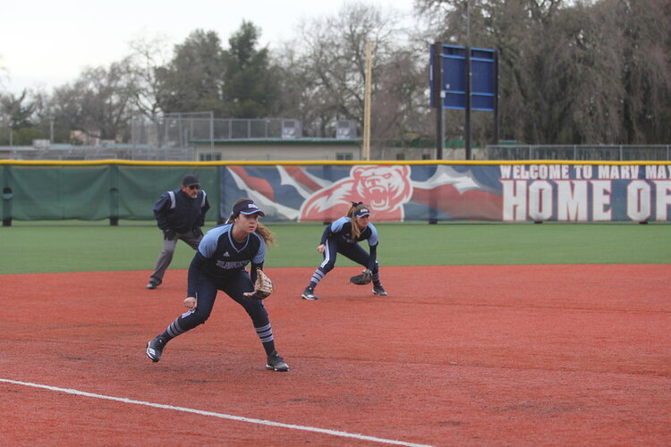 SSU softball team 