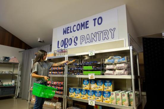 Student Shopping at Lobo's Pantry